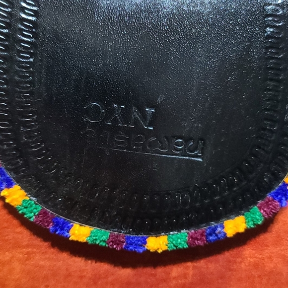 Namaste NYC handcrafted in India - Picture 3 of 15